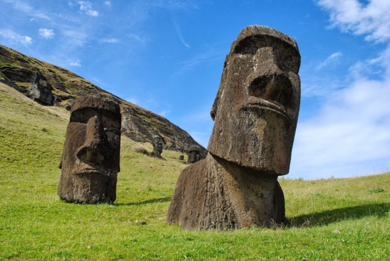Statues At Easter Islands Have Bodies Buried Underground Suchablog